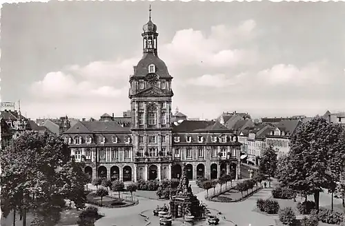 Mannheim Paradeplatz mit Rathaus ngl 143.042