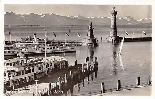 Lindau am Bodensee Hafeneinfahrt gl1952 144.555