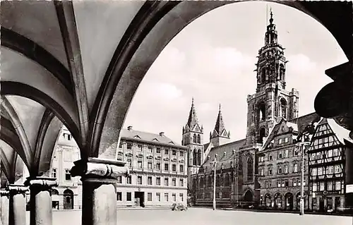 Heilbronn a N. Marktplatz gegen St. Kilianskirche und Palais gl1957 144.748