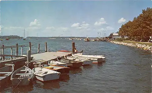 Long Island Waterfront Rowboats and yachts gl1954 144.032