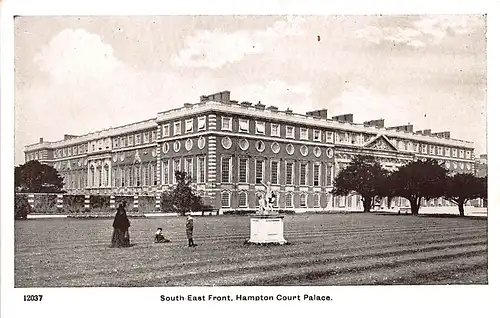 England: London Hampton Court Palace South-East Front ngl 147.537