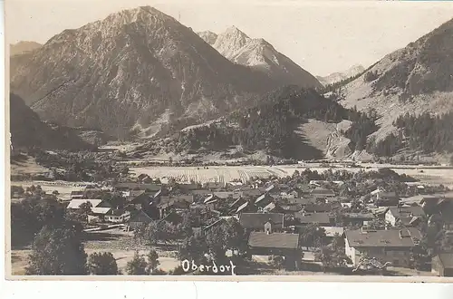 Oberdorf (Hindelang) gegen die Berge ngl D0576