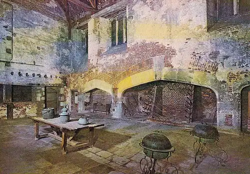 Hampton Court Palace, Middlesex, Henry VIII's Great Kitchen ngl D4569