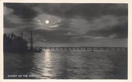 Schottland: Sunset on the Tay ngl 146.835