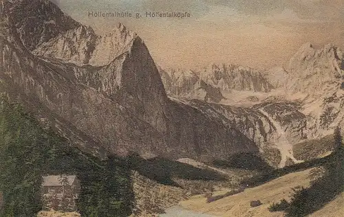 Höllentalhütte gegen Höllentalköpfe ngl D3701