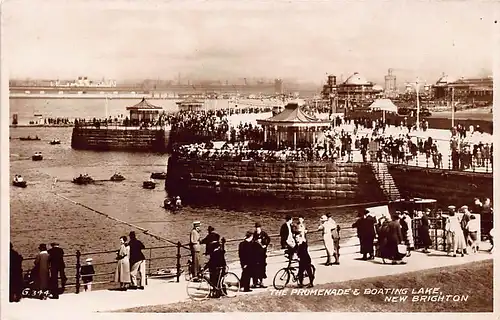 England: New Brighton - Promenade + Boating Lake ngl 146.494