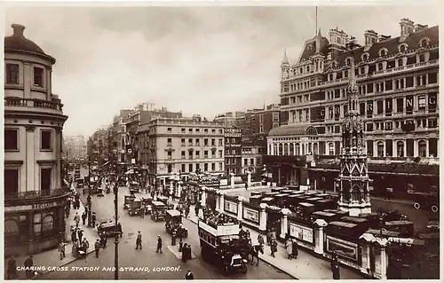 England: London Charing Cross station and strand ngl 147.404