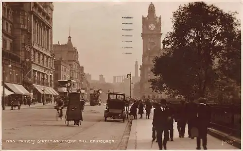 Schottland: Edinburgh - Princes Street and Calton Hill gl1934 146.896