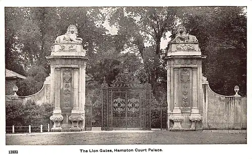 England: London Hampton Court Palace The Lion Gates ngl 147.539