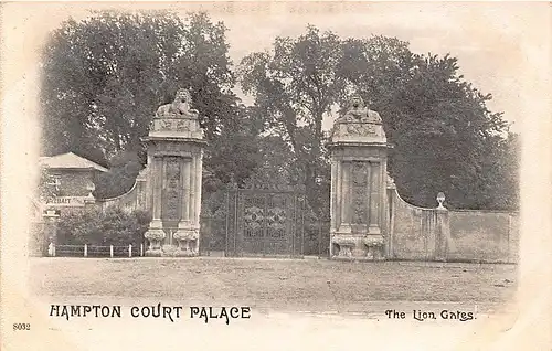 England: London Hampton Court Palace The Lion Gates ngl 147.316