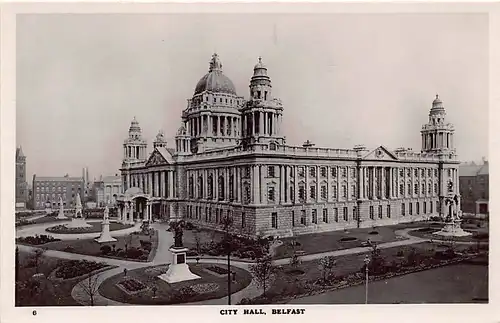 Nordirland: Belfast - City Hall ngl 146.814