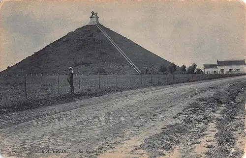 Waterloo La Pyramide Löwenhügel ngl 149.571