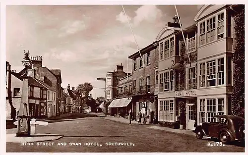 England: Southwold - High Street and Swan Hotel ngl 146.645