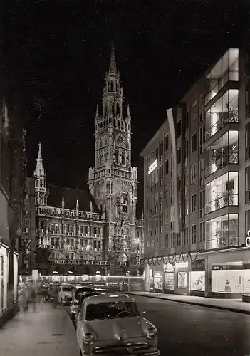 München Rosenstraße und Rathaus bei Nacht ngl D1707