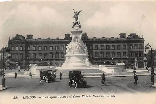 England: London Buckingham Palace and Queen Victoria Memorial ngl 147.505