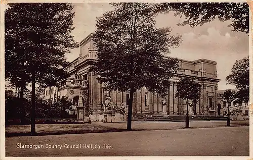 Wales: Cardiff - Glamorgan County Council Hall gl1934 146.937