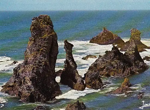 Belle-Ile-en-Mer (Bret.) Les Aigilles de Port-Coton ngl D2262