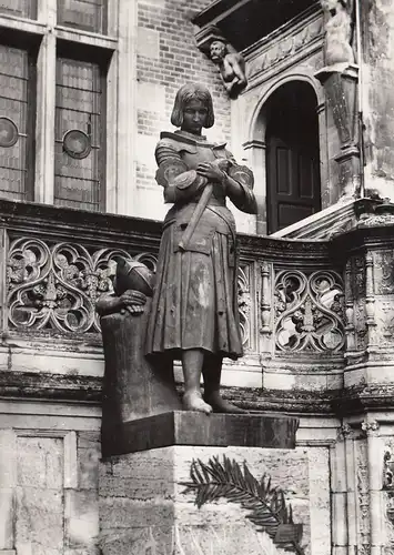 Orléans (Loiret) Cour de la Mairie Statue Jeanne d'Arc ngl D8089