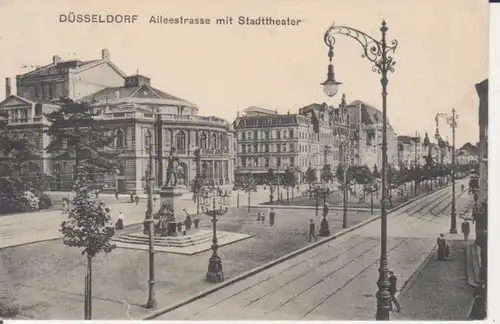 Düsseldorf Alleestraße mit Stadttheater gl1913 219.792