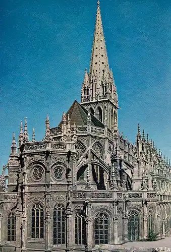 Caen Abside de l'église St.Pierre ngl D2258