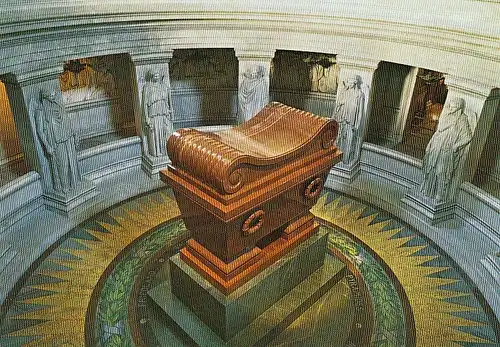 Paris Tombeau de Napoléon aux Invalides ngl D2243