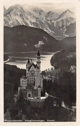 Hohenschwangau - Blick auf Schloss Neuschwanstein und Alpsee gl1932 154.572