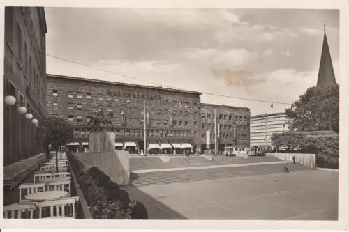 Essen (Ruhr) - A.H.-Platz mit Baedekerhaus gl1937 220.100