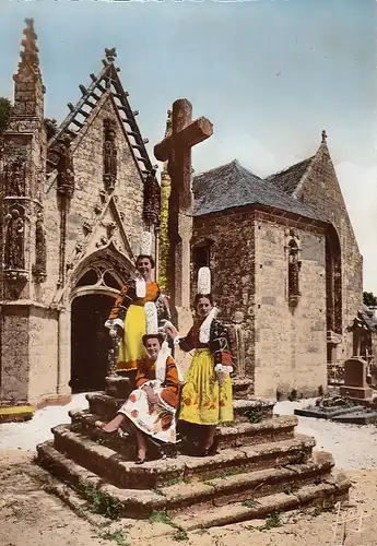 Bretagne Primelin Eglise de St-Tugen ngl D8231