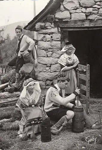 L'Ariege Cabane du Pâtres Fabrikation du beurre ngl D8172