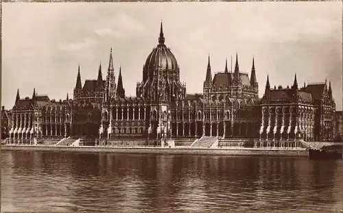 Budapest Országhaz - Parlament ngl 150.050