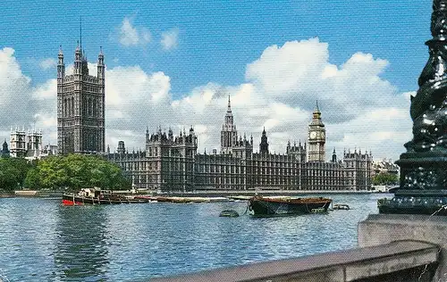 London Houses of Pariament and the River Thames gl1961 D8387