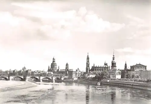 Dresden - Altstädter Elbufer v. d. Marienbrücke ngl 154.233