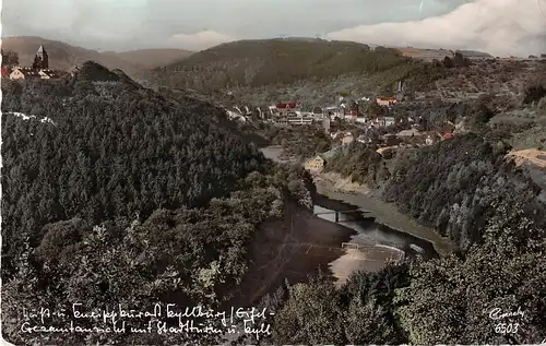 Kyllburg Gesamtansicht mit Stadtturm und Kyll gl1972 153.535