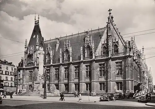 Rouen (Seine-Maritime) Palais de Justice et Monument aux Morts ngl D8074
