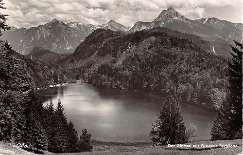 Füssen Hotel-Gaststätte "Alatsee" Alatsee mit Füssener Bergkette ngl 153.413