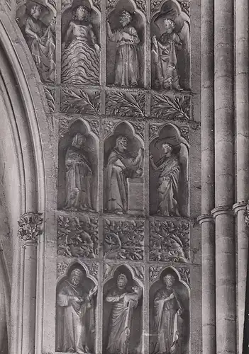 Reims (Marne) La Cathédrale Notre-Dame Portail central Detail ngl D8260