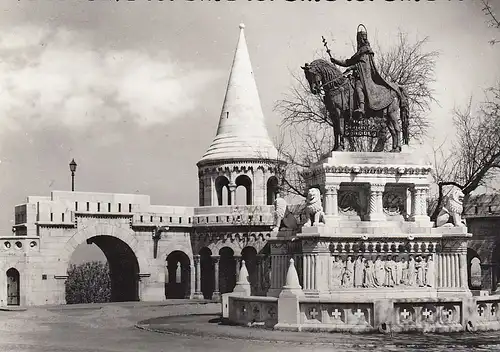 Budapest Fischerbastei mit dem St.Stephans Denkmal ngl D7981