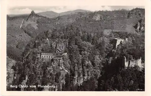 Zittauer Gebirge - Der Berg Oybin vom Pferdeberg gl1952 154.069