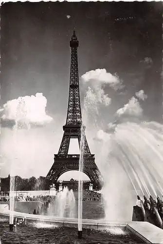 Paris, Tour Eiffel et les grandes eaux au Palais de Chaillot gl1930 156.874