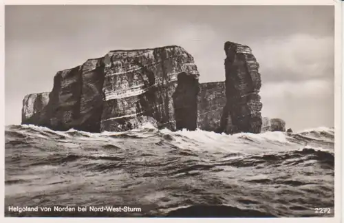 Helgoland von Norden bei Nord-West-Sturm ngl 223.147