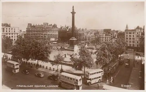 London, Trafalgar Square gl1952? D9012