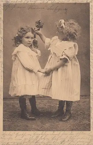Zwei kleine Mädchen gl1915? E1226