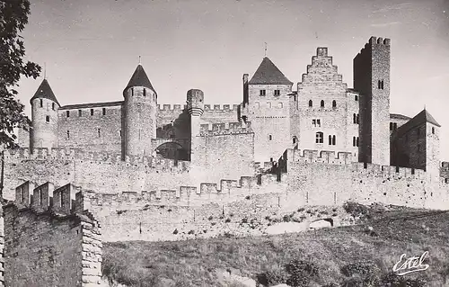 Carcassonne (Aude) La Cité Vue sur la face Ouest ngl D8191