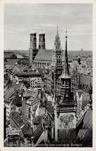 München - Blick auf Frauenkirche, Altes und Neues Rathaus ngl 155.160