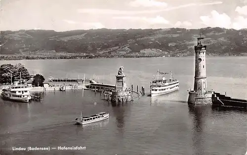 Lindau am Bodensee Hafeneinfahrt gl1957 155.287