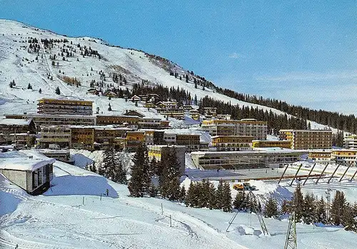 Courchevel (Savoie) Vue générale et la Patinaire glum 1990? D8805