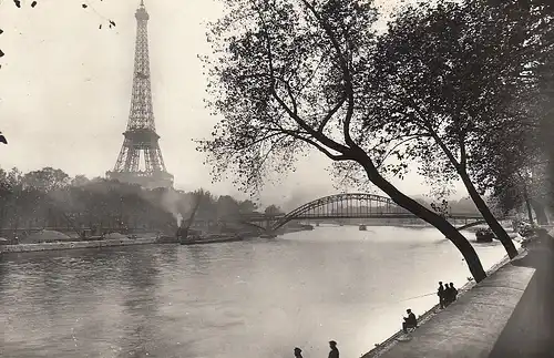 Paris, Tour Eiffel, vue par les Quais gl1959 D9488