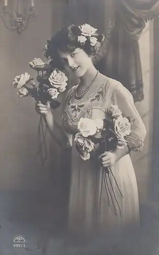 Rosen-Fräulein glum 1910? E1161