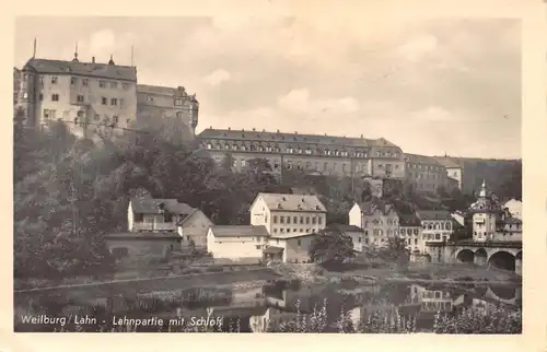 Weilburg/Lahn Lahnpartie mit Schloss gl1955 156.257