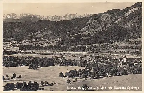 Lenggries an der Isar mit Karwendelgebirge gl1949 D9514